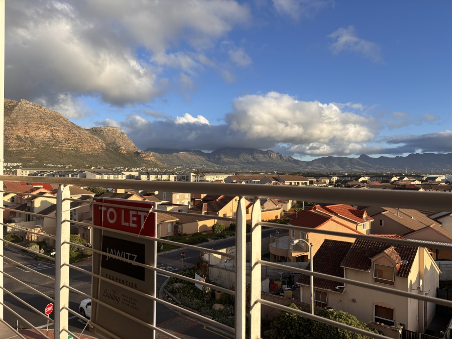 2 Bedroom Property for Sale in Muizenberg Western Cape